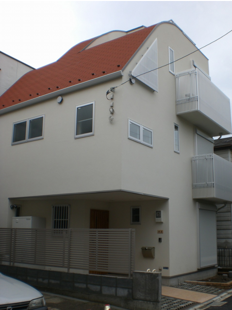 東京都新宿区で広々暮らす。階段を有効利用したコンクリート住宅